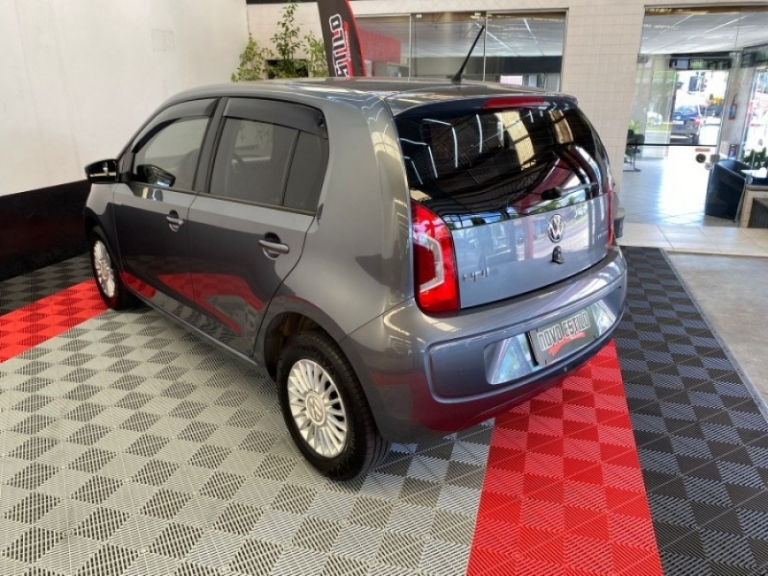 VOLKSWAGEN - UP - 2016/2017 - Cinza - R$ 49.900,00